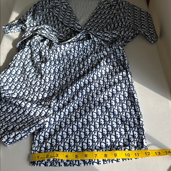Navy & White Printed Wrap Romper with Belt Size Medium - Picture 13 of 16